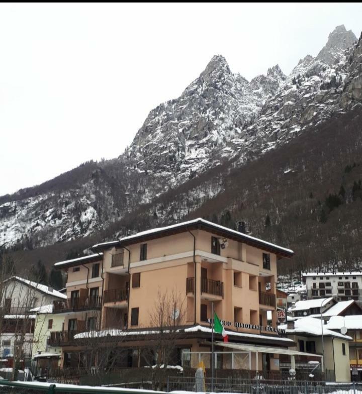 Hotel Ristorante Bucaneve San Martino  Buitenkant foto